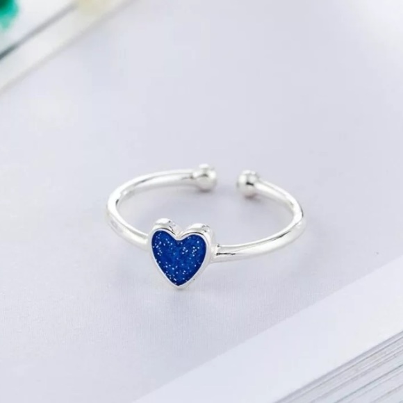 💙 Sterling Silver Blue Heart Minimalist Ring 💙 - Picture 3 of 5